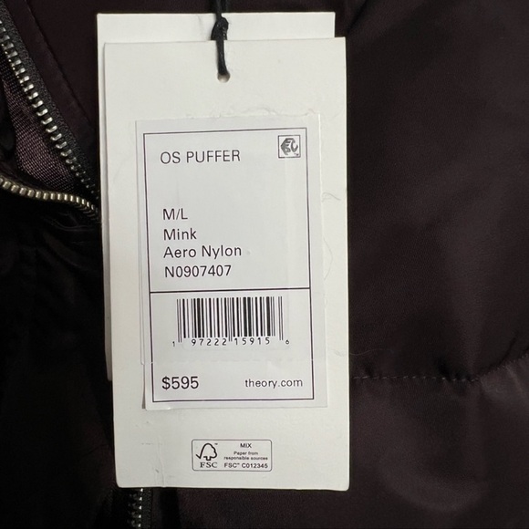 Theory Oversized Puffer Jacket in Maroon NWT Size M/L - Picture 6 of 6